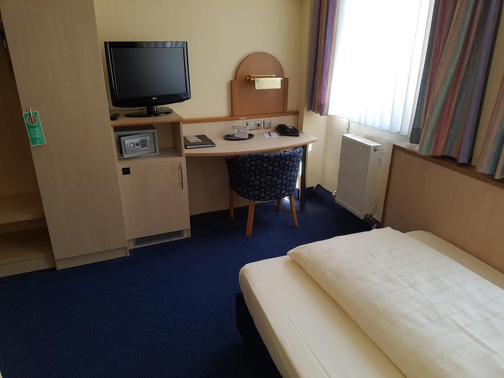 City Partner Hotel Strauss Würzburg Buitenkant foto