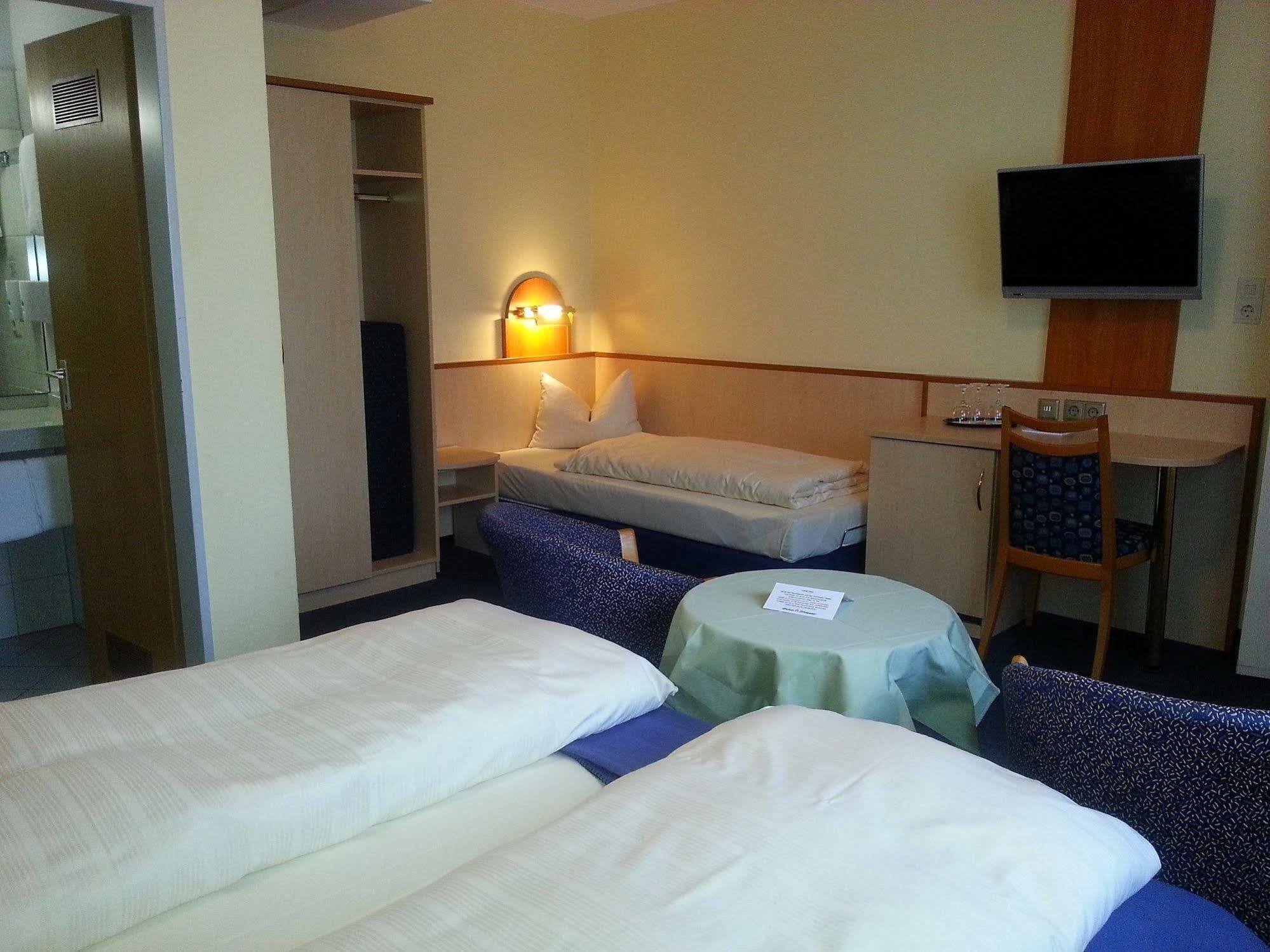 City Partner Hotel Strauss Würzburg Buitenkant foto