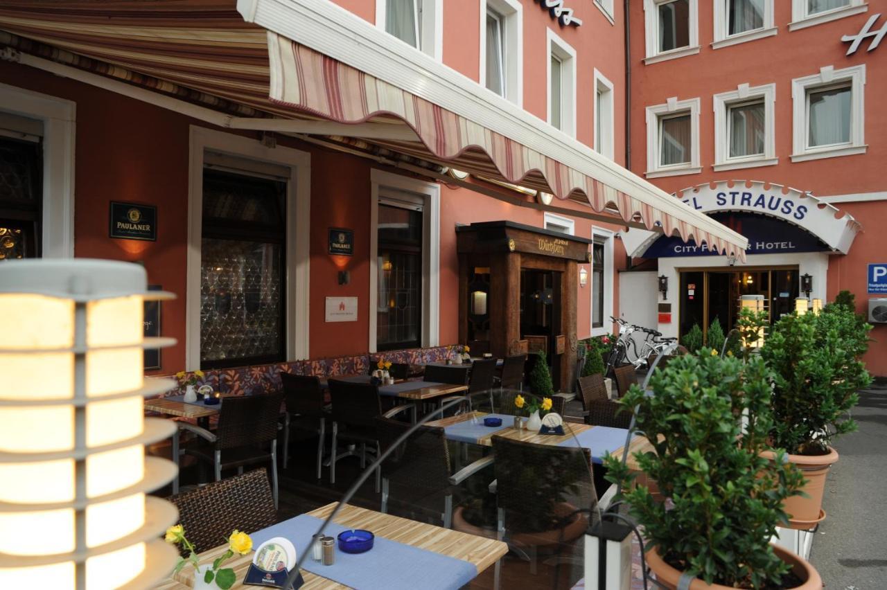 City Partner Hotel Strauss Würzburg Buitenkant foto